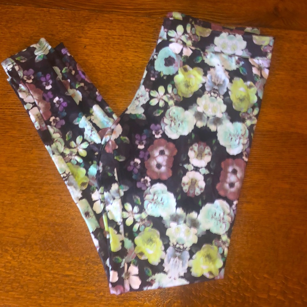 H&M Floral print Leggings